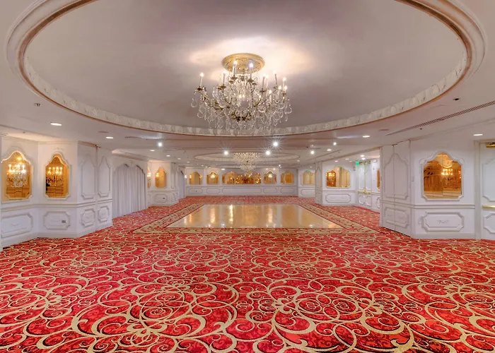 Garden City Hotel